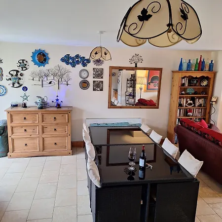 Séjour chez l'habitant Comfortable Single In *